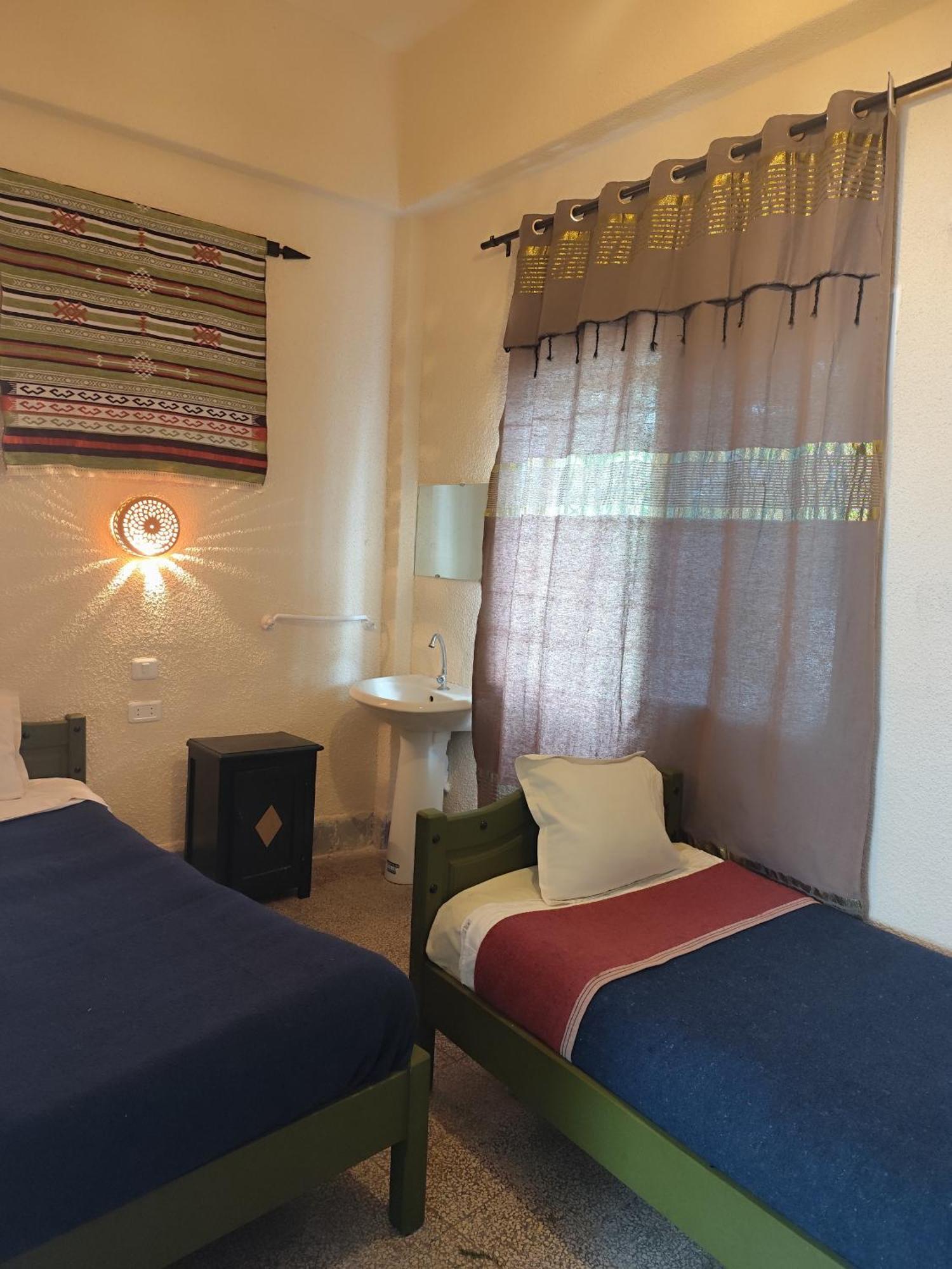 Hotel Ayachi Tunis Buitenkant foto