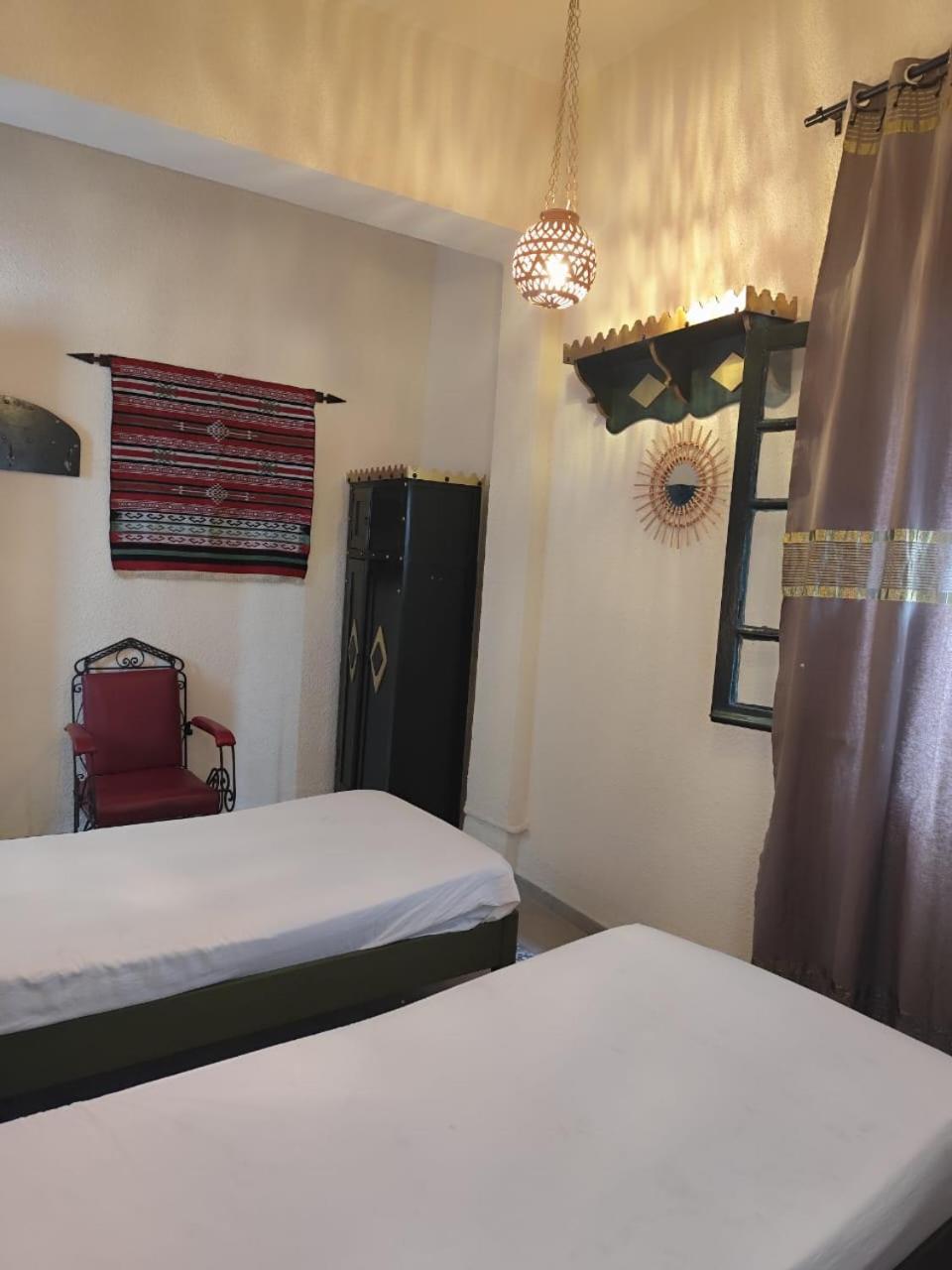 Hotel Ayachi Tunis Buitenkant foto